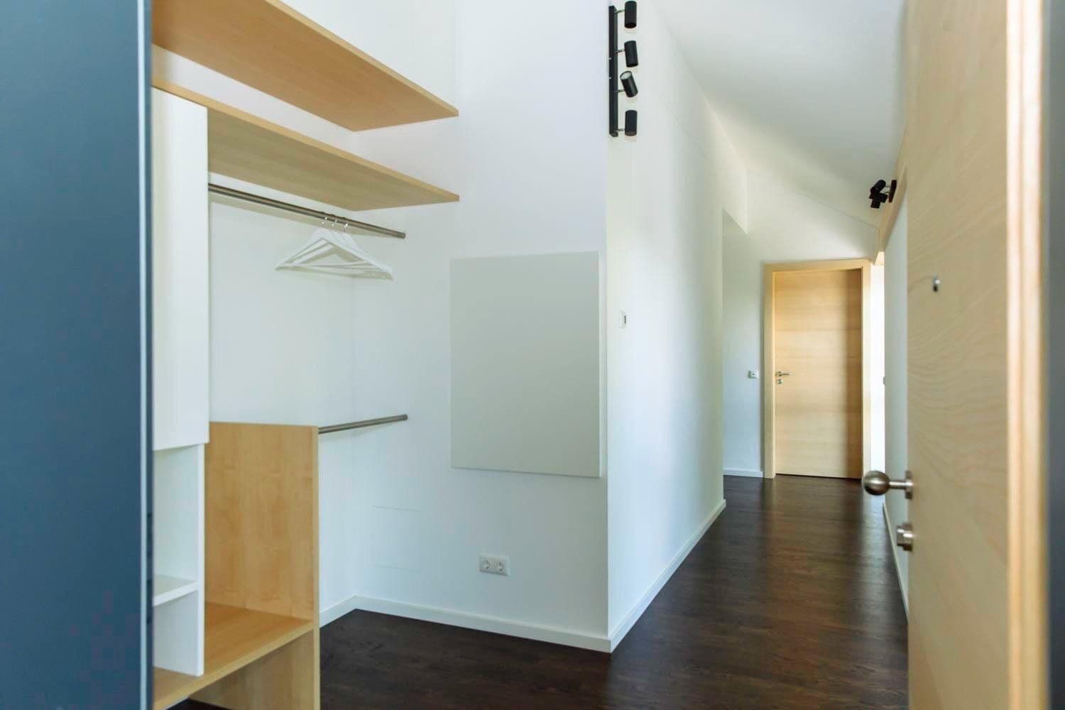 Predaj bytu 3-izbový 102 m², Marklkofen, Bavorsko Predaj bytu 3-izbový 102 m², Marklkofen, Bavorsko