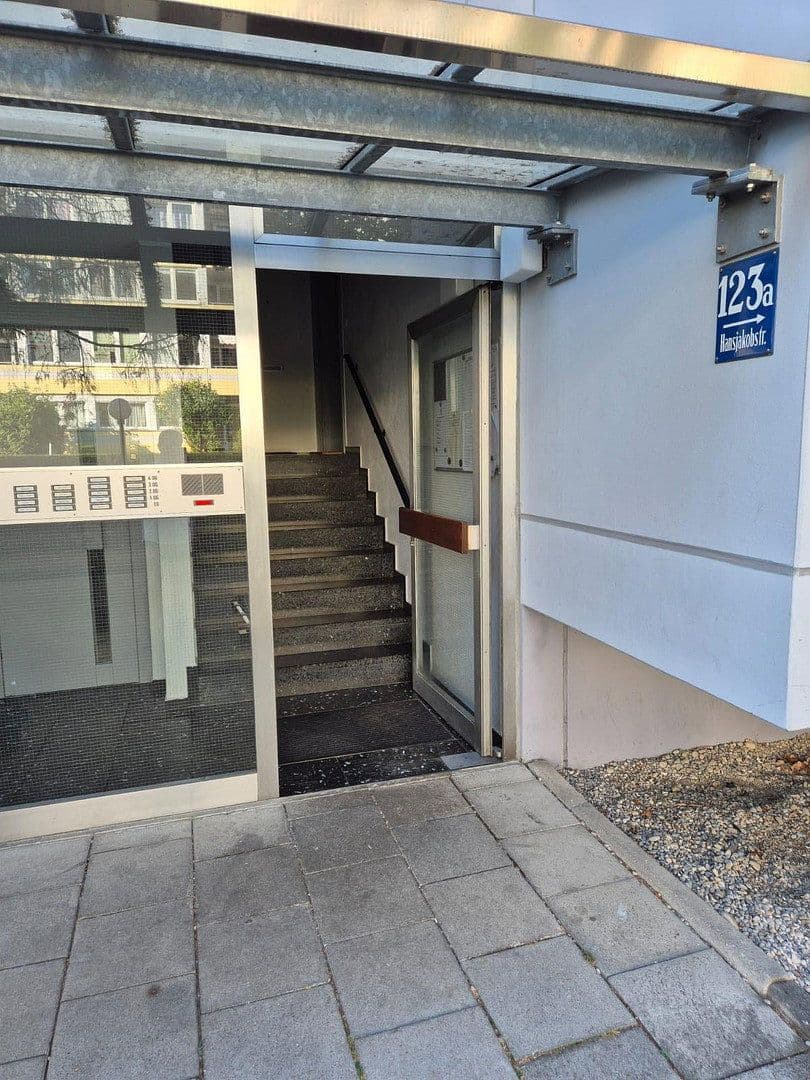 Predaj bytu 3-izbový 73 m², Hansjakobstr. 123a, München, Bavorsko Predaj bytu 3-izbový 73 m², Hansjakobstr. 123a, München, Bavorsko