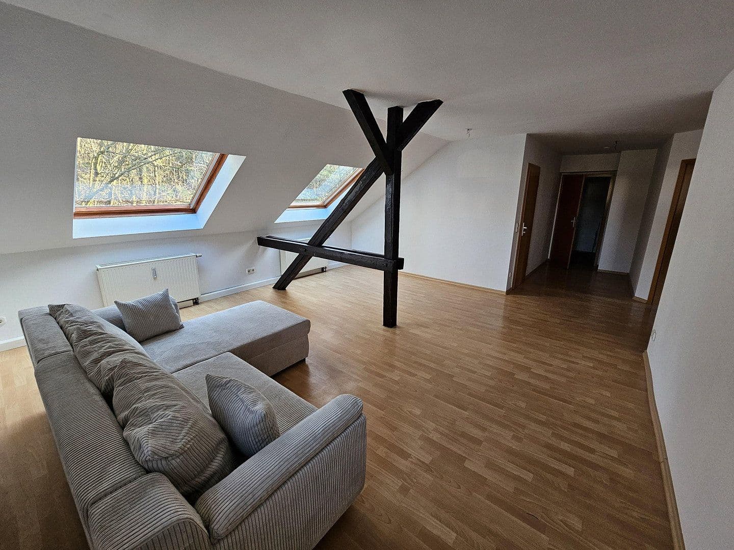 Prenájom bytu 3-izbový 72 m², Kitscherstr 10 H2, Crimmitschau, Sasko Prenájom bytu 3-izbový 72 m², Kitscherstr 10 H2, Crimmitschau, Sasko