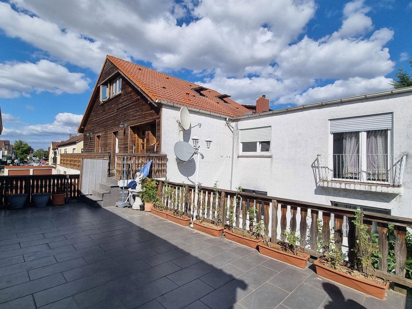 Predaj domu 187 m², pozemok 250 m², Elisabethenstraße 7, Bürstadt, Hesensko Predaj domu 187 m², pozemok 250 m², Elisabethenstraße 7, Bürstadt, Hesensko