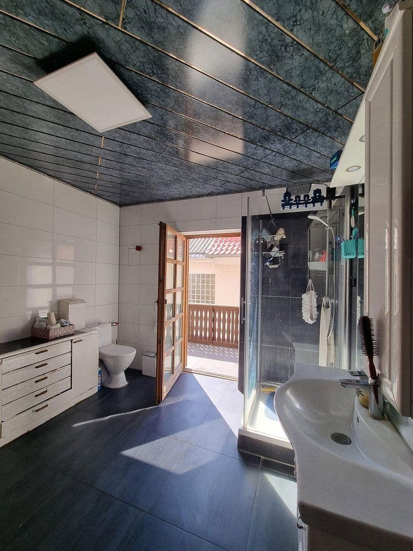 Predaj domu 187 m², pozemok 250 m², Elisabethenstraße 7, Bürstadt, Hesensko Predaj domu 187 m², pozemok 250 m², Elisabethenstraße 7, Bürstadt, Hesensko