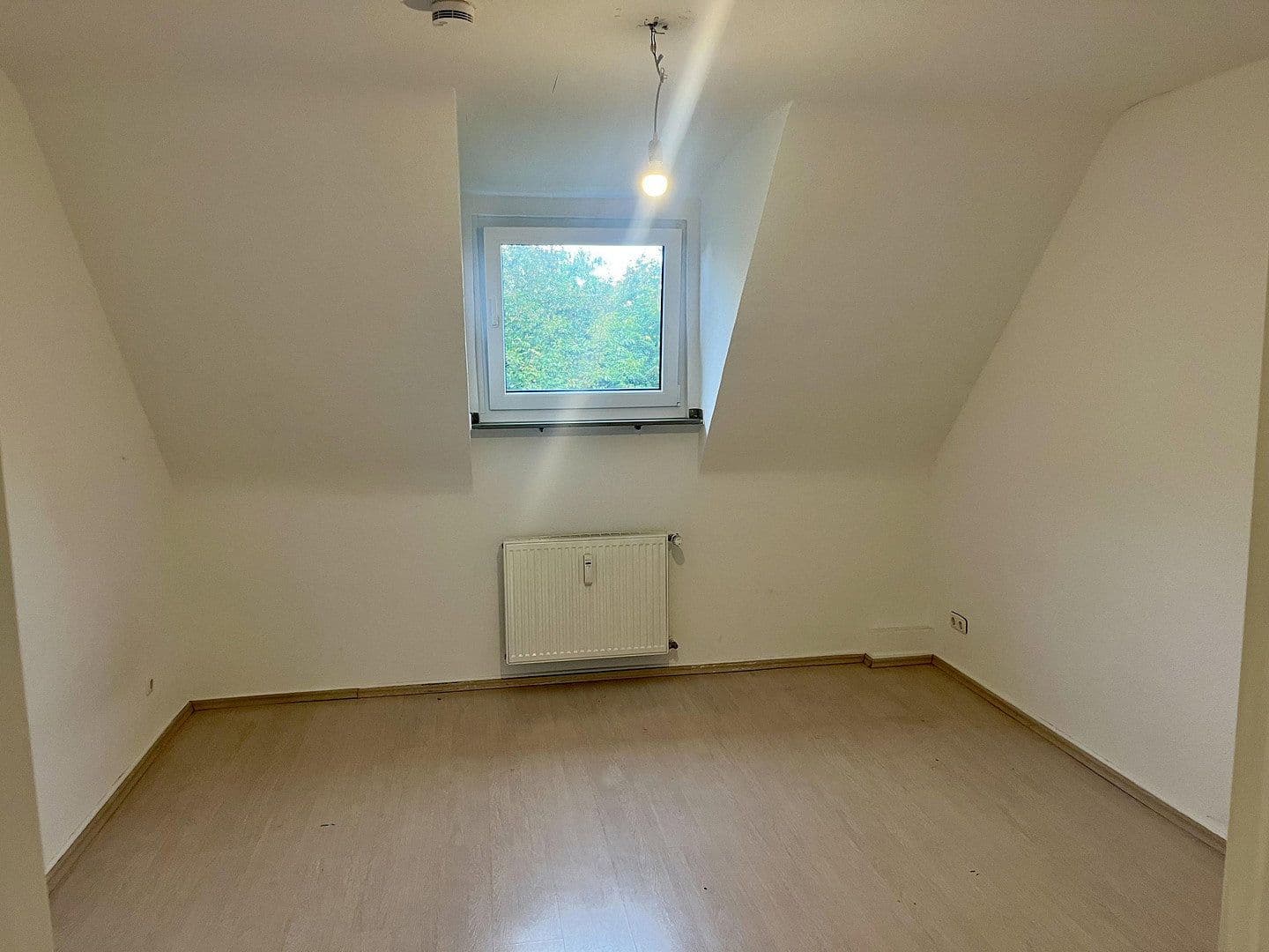 Predaj bytu 3-izbový 63 m², Köln, Severné Porýnie - Westfálsko Predaj bytu 3-izbový 63 m², Köln, Severné Porýnie - Westfálsko