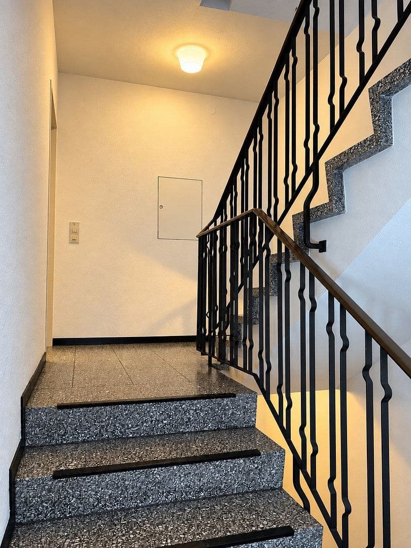 Prenájom bytu 2-izbový 67 m², Benediktinerstraße 28, Aachen, Severné Porýnie - Westfálsko Prenájom bytu 2-izbový 67 m², Benediktinerstraße 28, Aachen, Severné Porýnie - Westfálsko