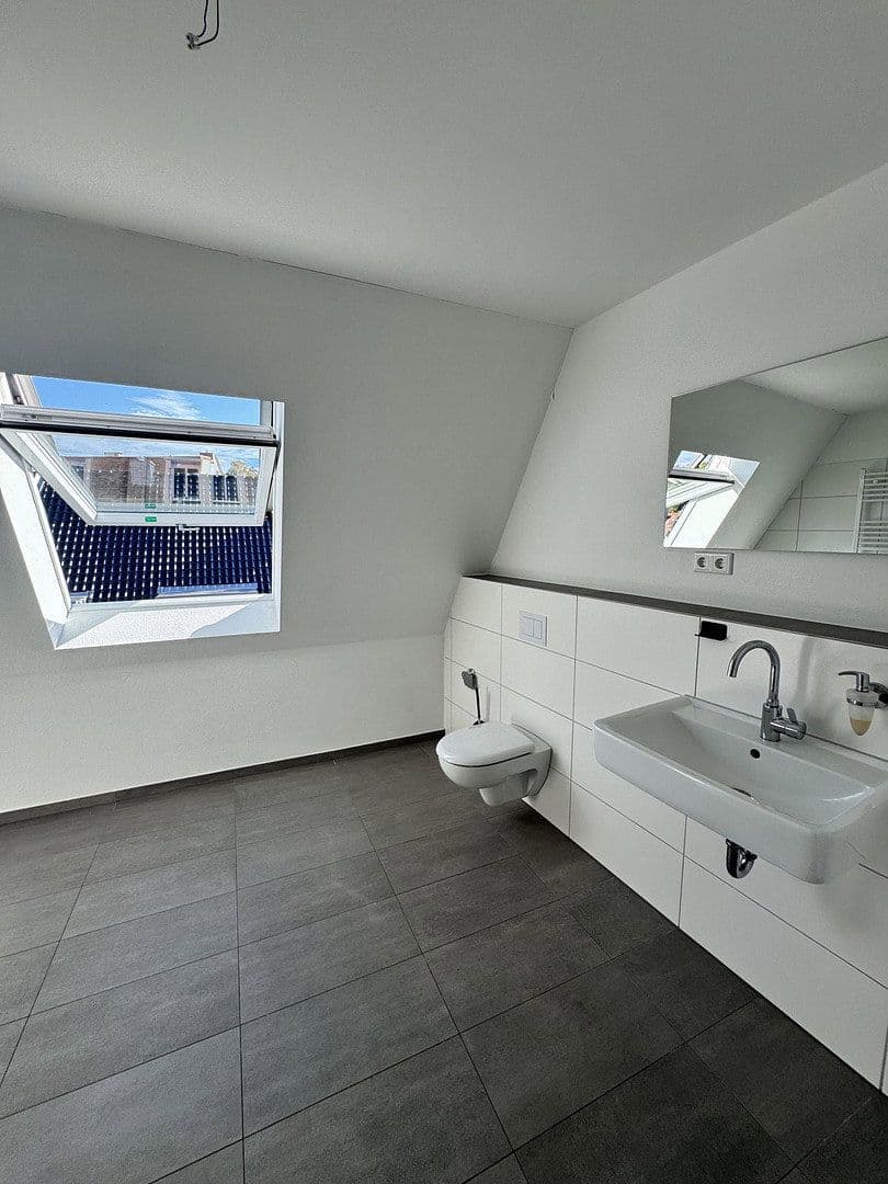 Prenájom bytu 2-izbový 83 m², Bramscher Str. 61, Osnabrück, Dolné Sasko Prenájom bytu 2-izbový 83 m², Bramscher Str. 61, Osnabrück, Dolné Sasko