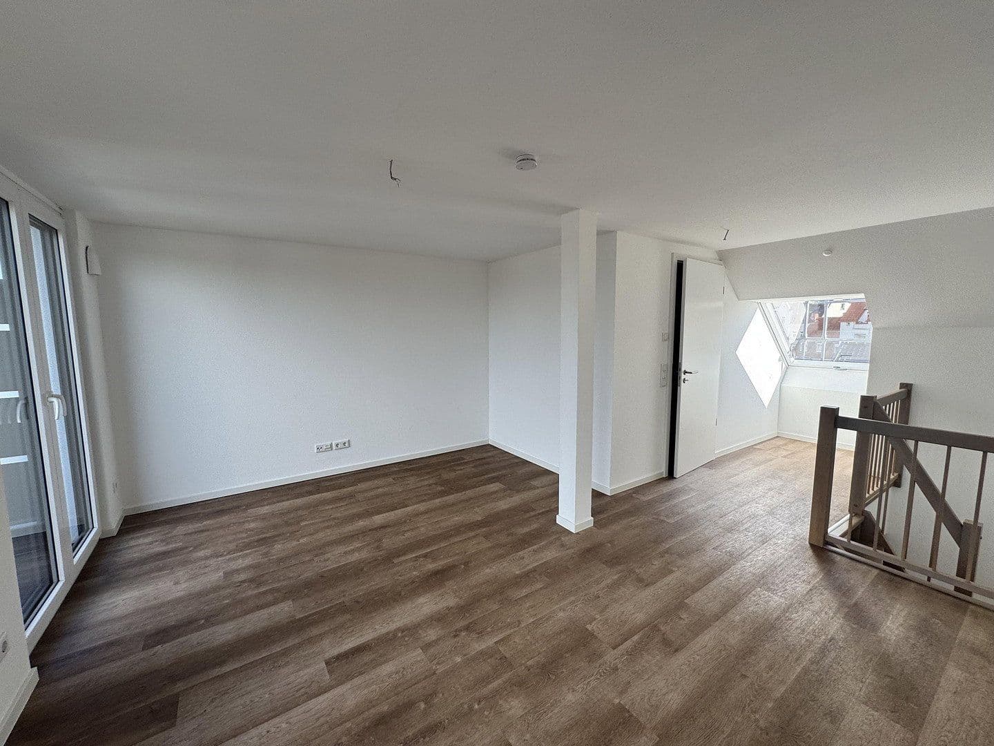 Prenájom bytu 2-izbový 83 m², Bramscher Str. 61, Osnabrück, Dolné Sasko Prenájom bytu 2-izbový 83 m², Bramscher Str. 61, Osnabrück, Dolné Sasko