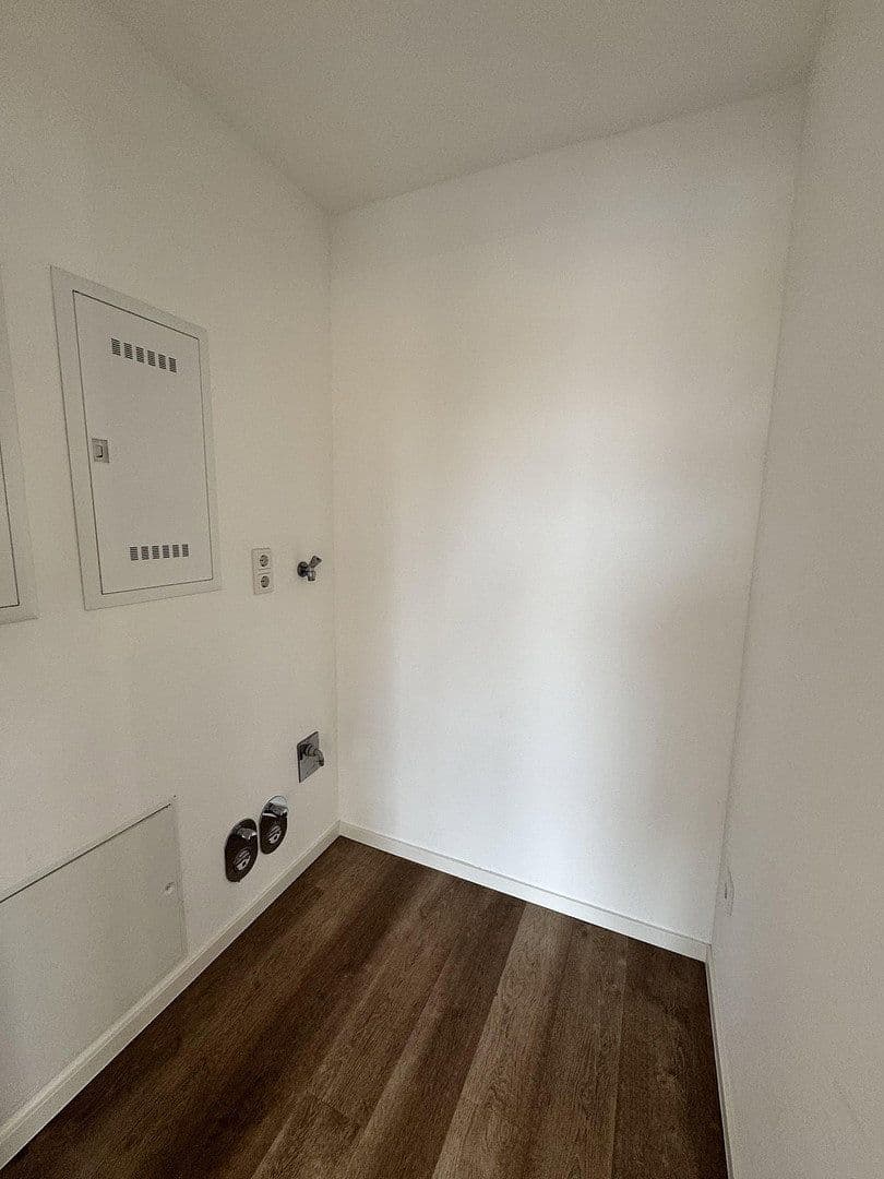 Prenájom bytu 2-izbový 83 m², Bramscher Str. 61, Osnabrück, Dolné Sasko Prenájom bytu 2-izbový 83 m², Bramscher Str. 61, Osnabrück, Dolné Sasko