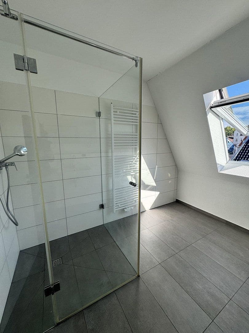 Prenájom bytu 2-izbový 83 m², Bramscher Str. 61, Osnabrück, Dolné Sasko Prenájom bytu 2-izbový 83 m², Bramscher Str. 61, Osnabrück, Dolné Sasko