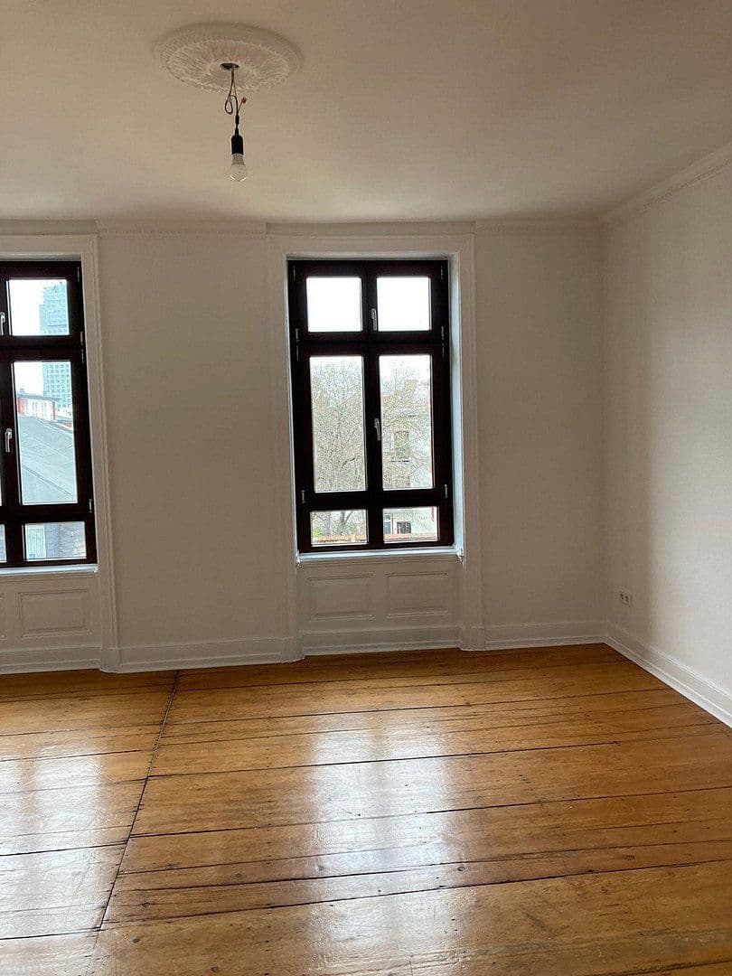 Prenájom bytu 4-izbový 106 m², Bismarckstraße 86, Offenbach am Main, Hesensko Prenájom bytu 4-izbový 106 m², Bismarckstraße 86, Offenbach am Main, Hesensko