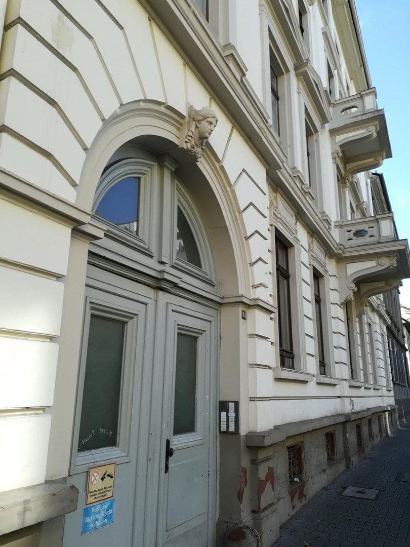Prenájom bytu 4-izbový 106 m², Bismarckstraße 86, Offenbach am Main, Hesensko Prenájom bytu 4-izbový 106 m², Bismarckstraße 86, Offenbach am Main, Hesensko