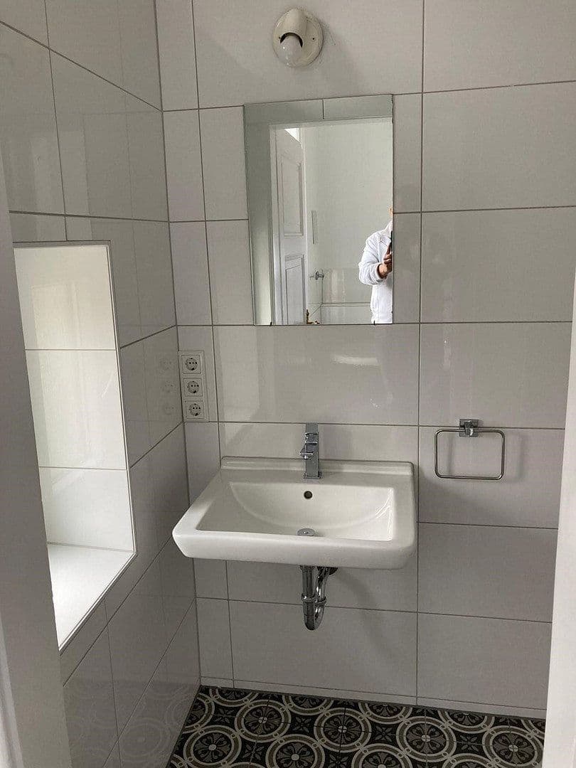 Prenájom bytu 4-izbový 106 m², Bismarckstraße 86, Offenbach am Main, Hesensko Prenájom bytu 4-izbový 106 m², Bismarckstraße 86, Offenbach am Main, Hesensko