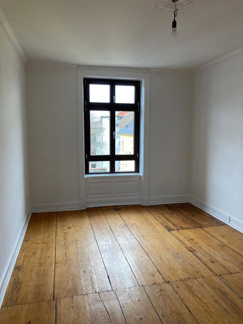 Prenájom bytu 4-izbový 106 m², Bismarckstraße 86, Offenbach am Main, Hesensko Prenájom bytu 4-izbový 106 m², Bismarckstraße 86, Offenbach am Main, Hesensko