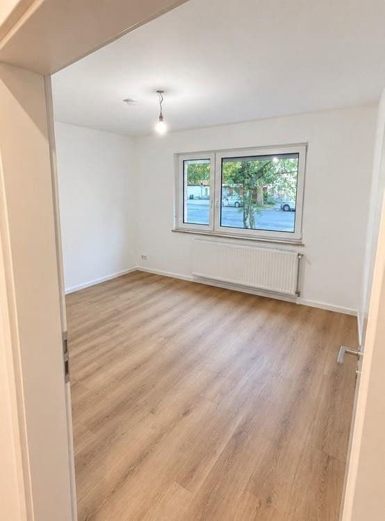 Prenájom bytu 3-izbový 66 m², Köln, Severné Porýnie - Westfálsko Prenájom bytu 3-izbový 66 m², Köln, Severné Porýnie - Westfálsko