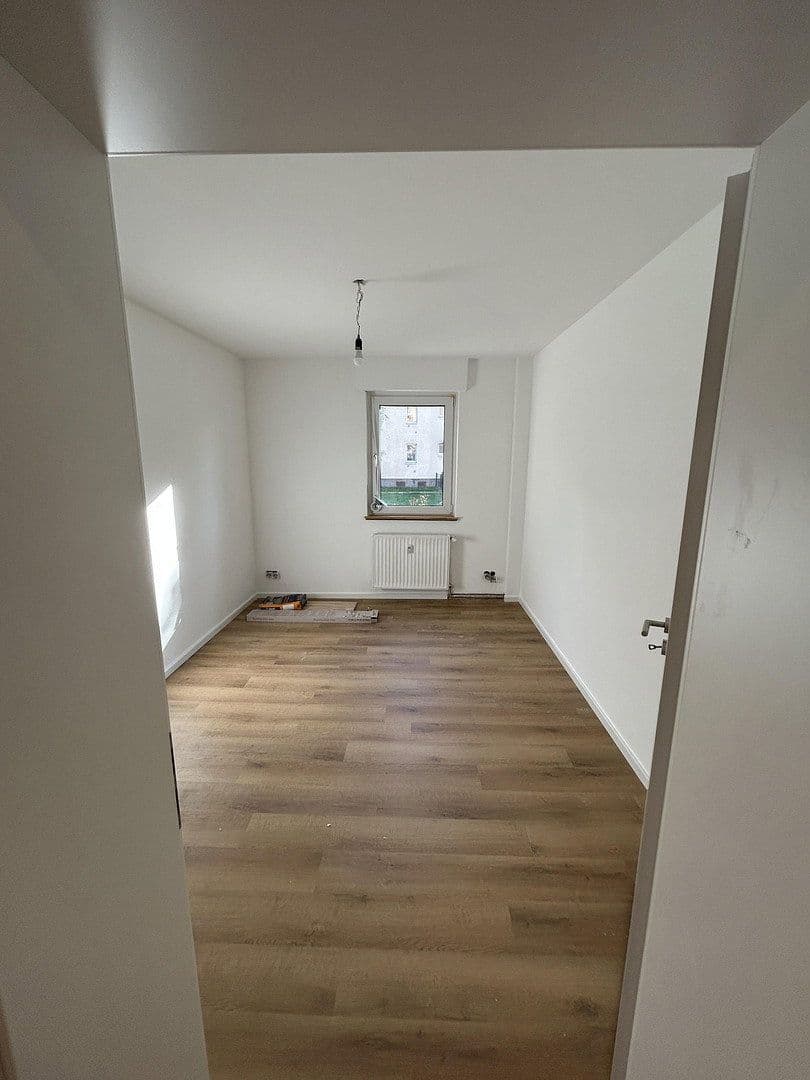 Prenájom bytu 3-izbový 66 m², Köln, Severné Porýnie - Westfálsko Prenájom bytu 3-izbový 66 m², Köln, Severné Porýnie - Westfálsko