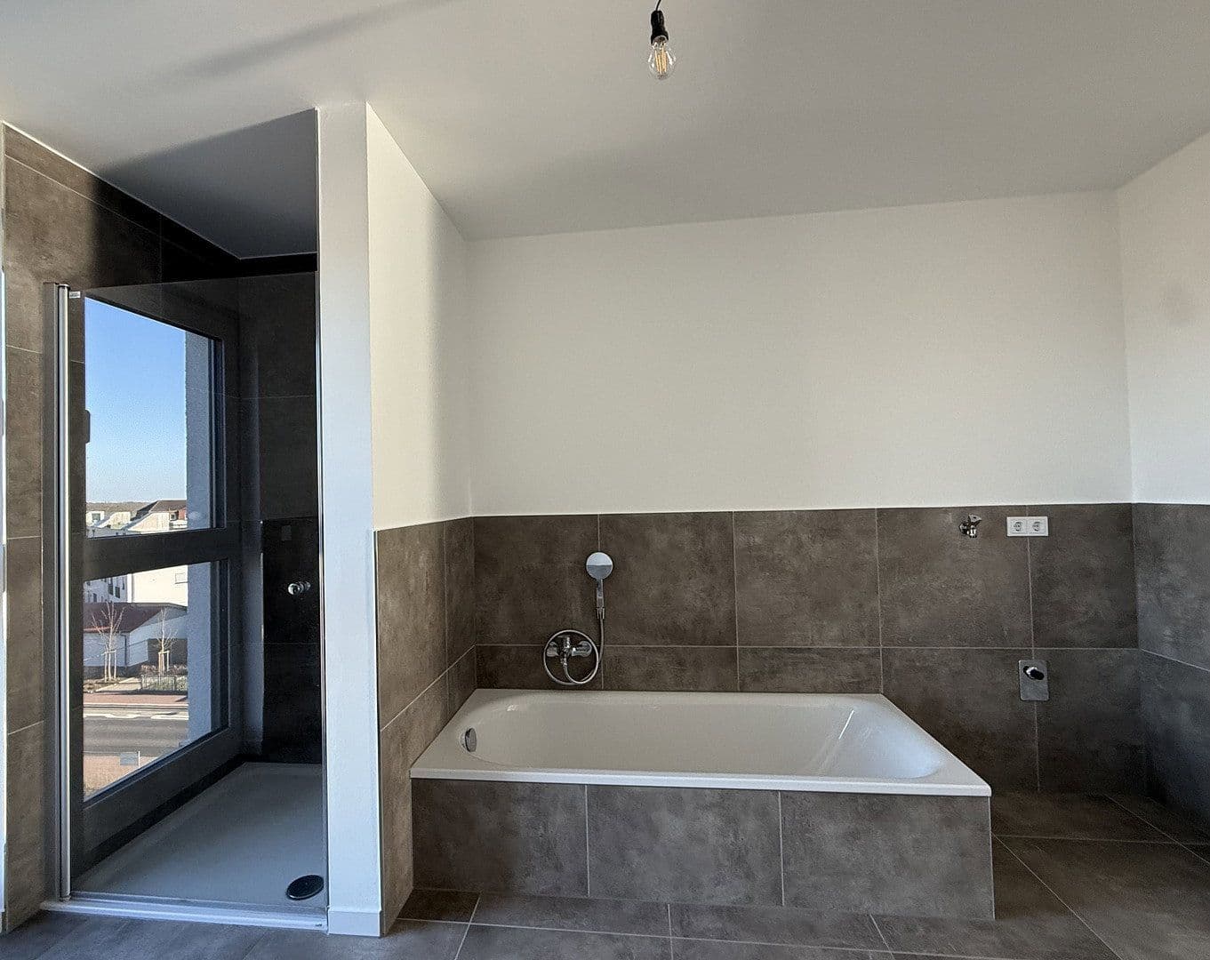 Prenájom bytu 5-izbový 134 m², Stadelmannstraße 31, Erlensee, Hesensko Prenájom bytu 5-izbový 134 m², Stadelmannstraße 31, Erlensee, Hesensko