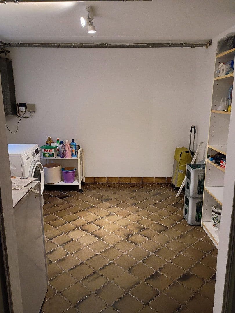 Predaj domu 117 m², pozemok 195 m², Am Felsenkeller 13, Griesheim, Hesensko Predaj domu 117 m², pozemok 195 m², Am Felsenkeller 13, Griesheim, Hesensko