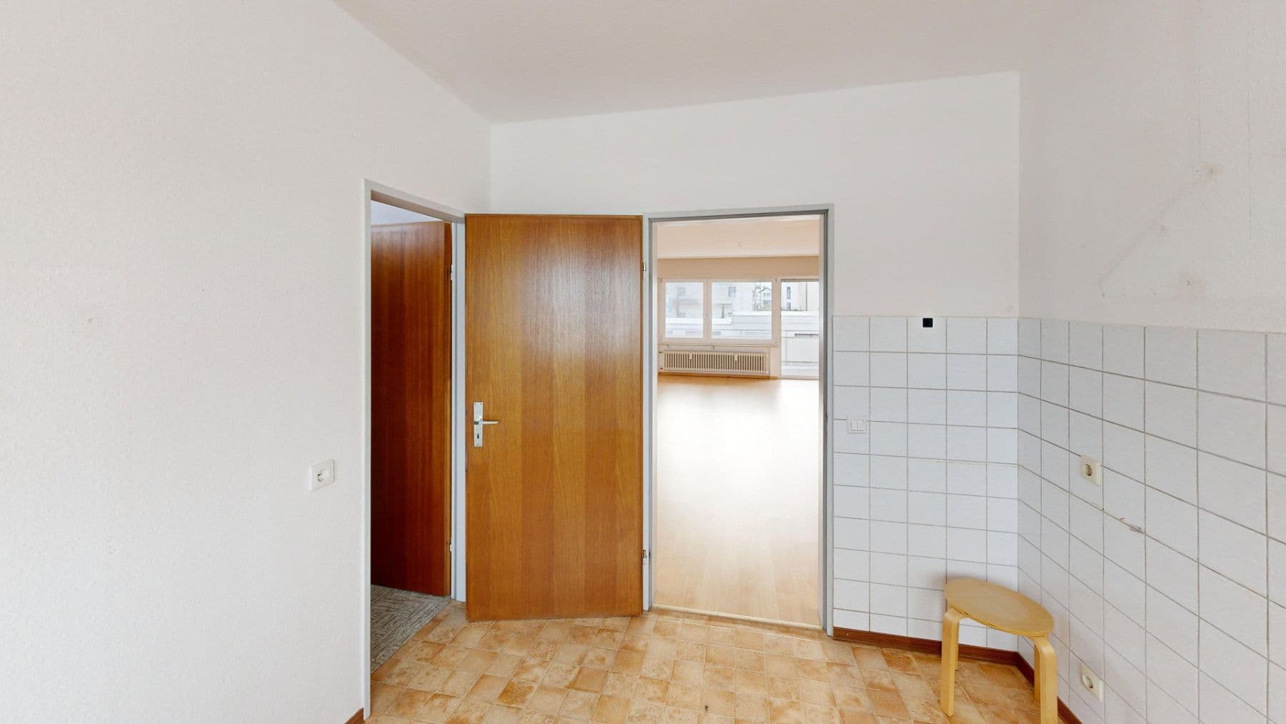 Prenájom bytu 3-izbový 98 m², Böblingen, Bádensko-Wurttembersko Prenájom bytu 3-izbový 98 m², Böblingen, Bádensko-Wurttembersko