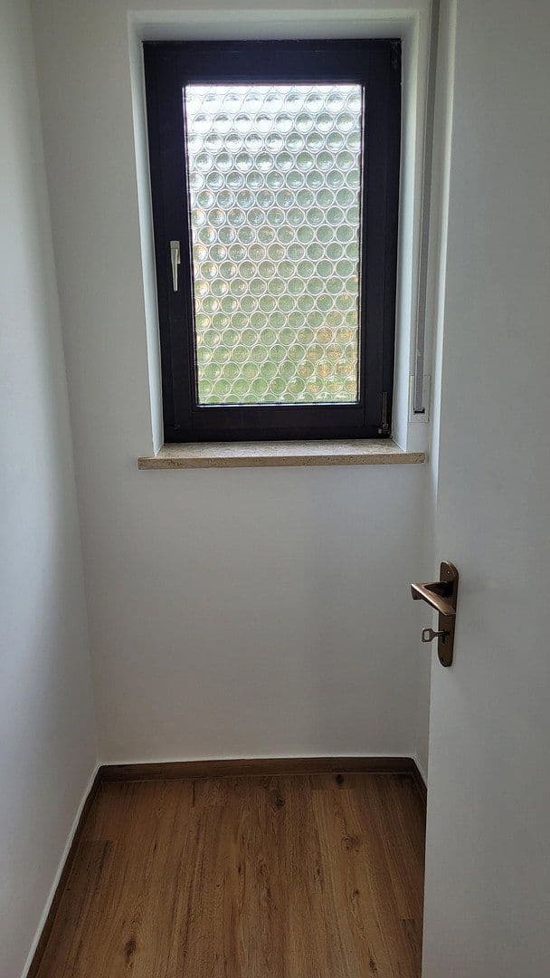 Prenájom bytu 3-izbový 91 m², Lichtenfels, Bavorsko Prenájom bytu 3-izbový 91 m², Lichtenfels, Bavorsko