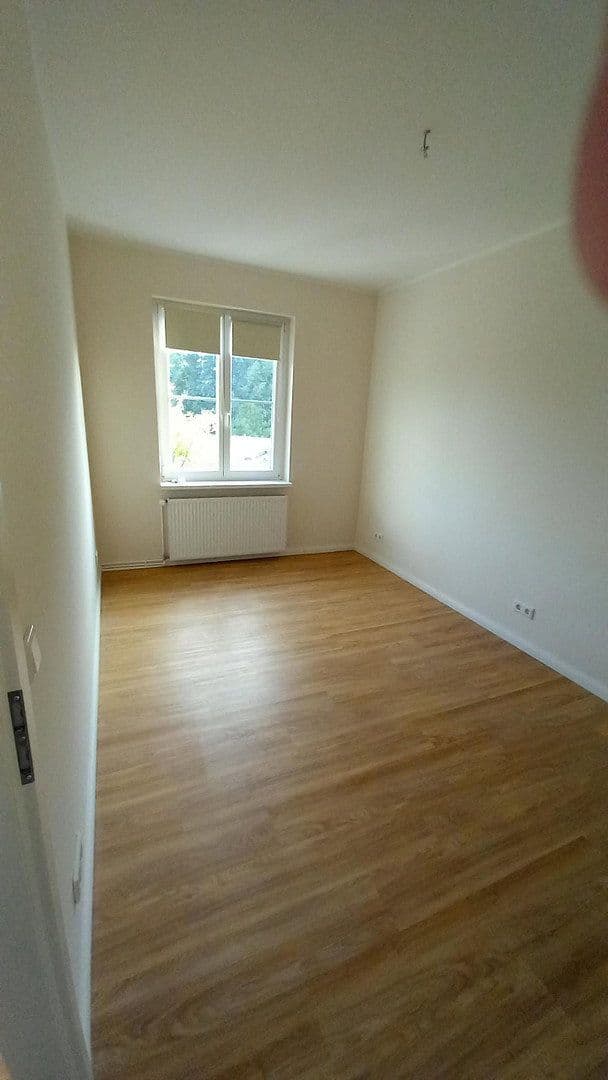 Prenájom bytu 4-izbový 99 m², Glindower Chausseestr. 145, Werder (Havel), Brandenbursko Prenájom bytu 4-izbový 99 m², Glindower Chausseestr. 145, Werder (Havel), Brandenbursko