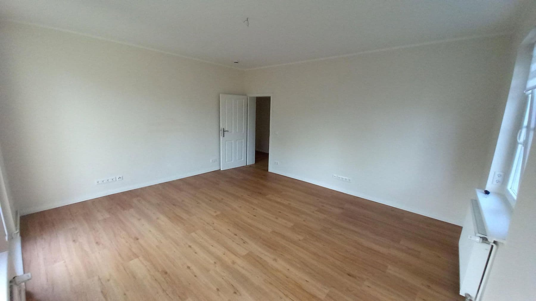 Prenájom bytu 4-izbový 99 m², Glindower Chausseestr. 145, Werder (Havel), Brandenbursko Prenájom bytu 4-izbový 99 m², Glindower Chausseestr. 145, Werder (Havel), Brandenbursko