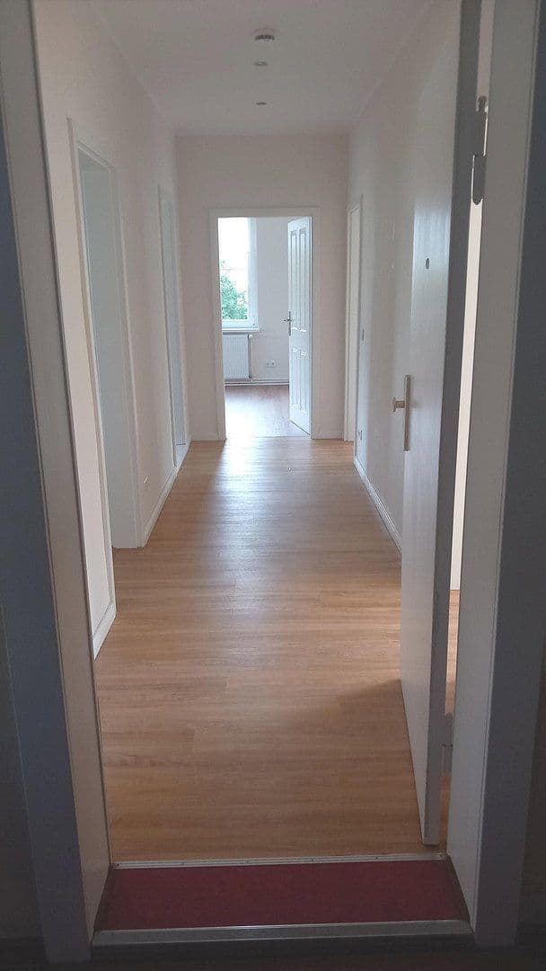 Prenájom bytu 4-izbový 99 m², Glindower Chausseestr. 145, Werder (Havel), Brandenbursko Prenájom bytu 4-izbový 99 m², Glindower Chausseestr. 145, Werder (Havel), Brandenbursko