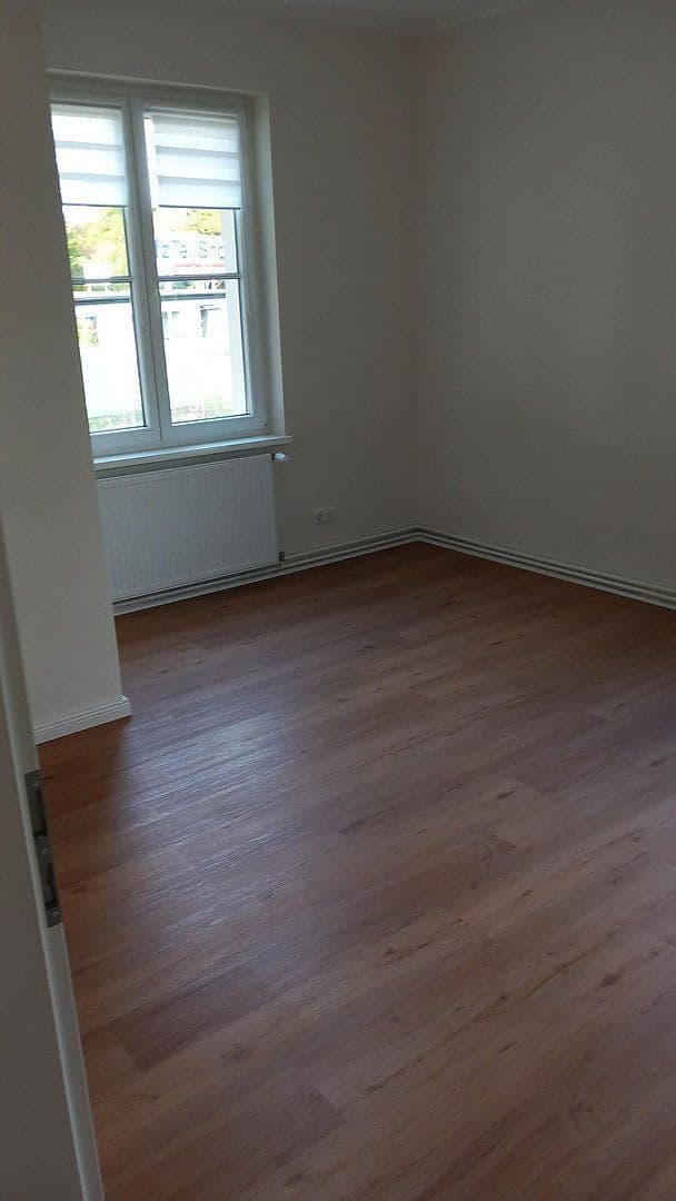 Prenájom bytu 4-izbový 99 m², Glindower Chausseestr. 145, Werder (Havel), Brandenbursko Prenájom bytu 4-izbový 99 m², Glindower Chausseestr. 145, Werder (Havel), Brandenbursko
