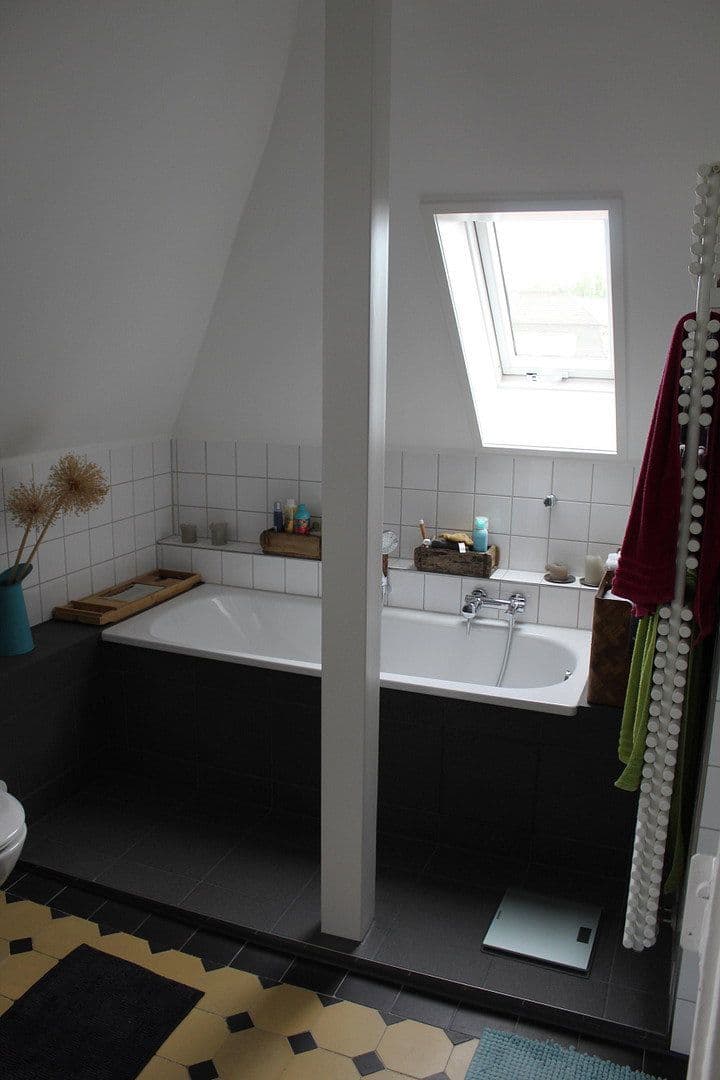 Prenájom bytu 3-izbový 91 m², Kirchentellinsfurt, Bádensko-Wurttembersko Prenájom bytu 3-izbový 91 m², Kirchentellinsfurt, Bádensko-Wurttembersko