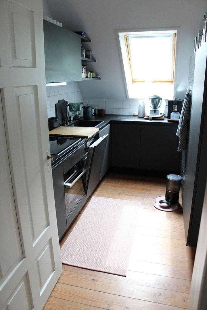 Prenájom bytu 3-izbový 91 m², Kirchentellinsfurt, Bádensko-Wurttembersko Prenájom bytu 3-izbový 91 m², Kirchentellinsfurt, Bádensko-Wurttembersko