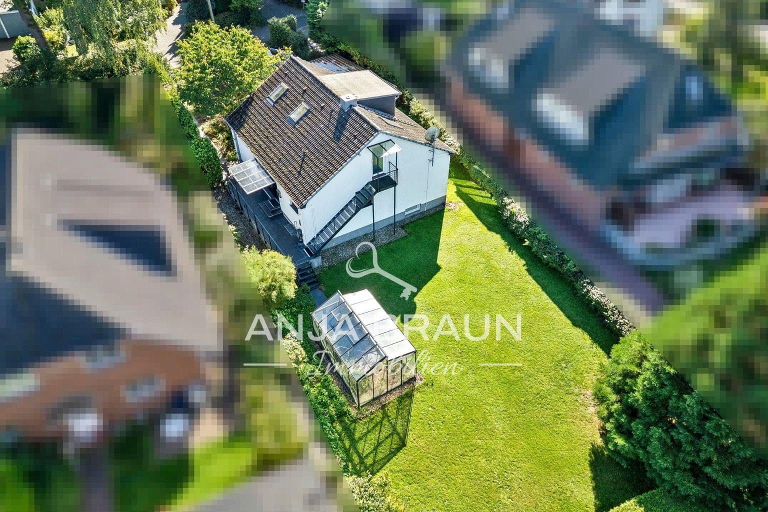 Predaj domu 105 m², pozemok 847 m², Hamburg, Hamburg Predaj domu 105 m², pozemok 847 m², Hamburg, Hamburg