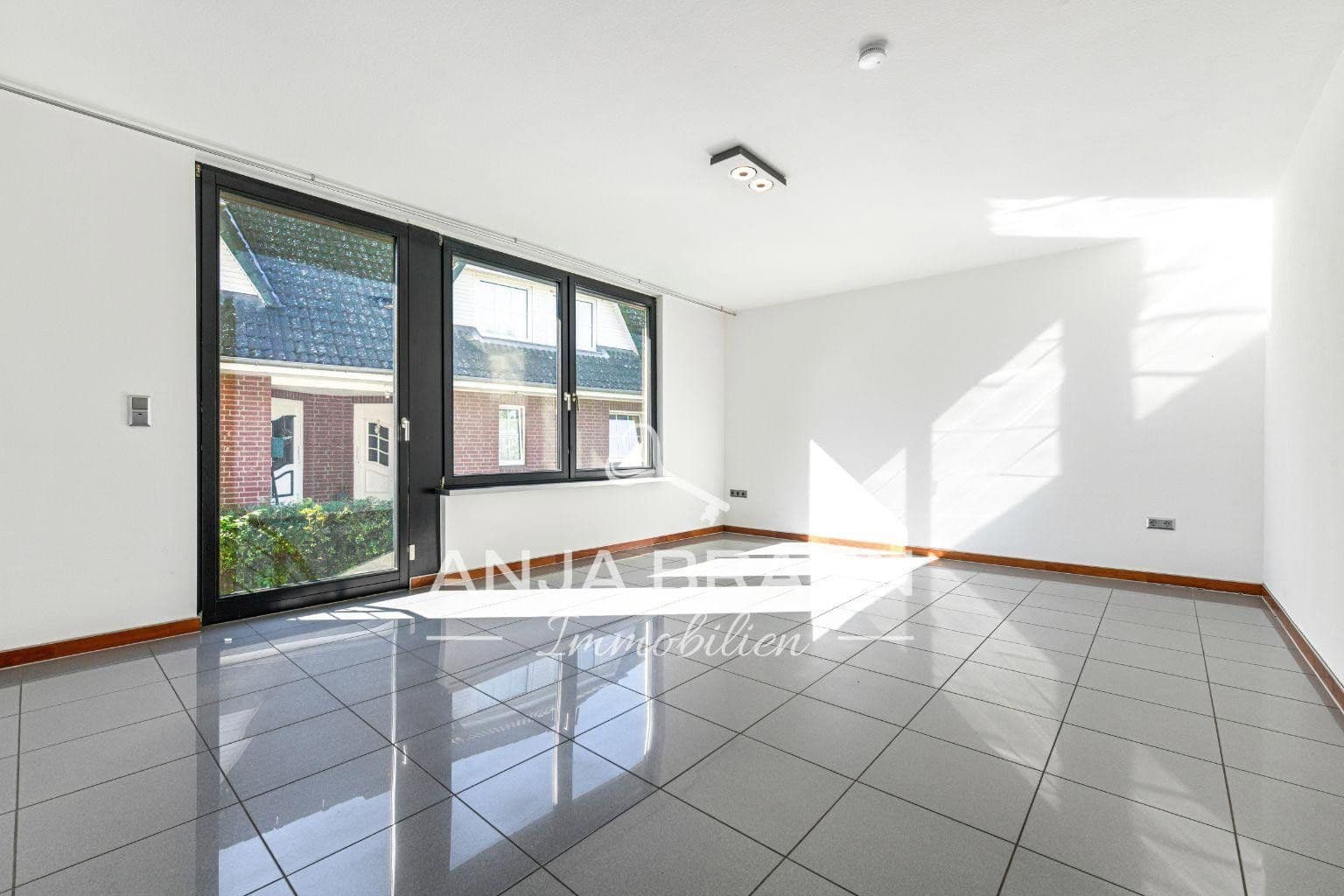 Predaj domu 105 m², pozemok 847 m², Hamburg, Hamburg Predaj domu 105 m², pozemok 847 m², Hamburg, Hamburg