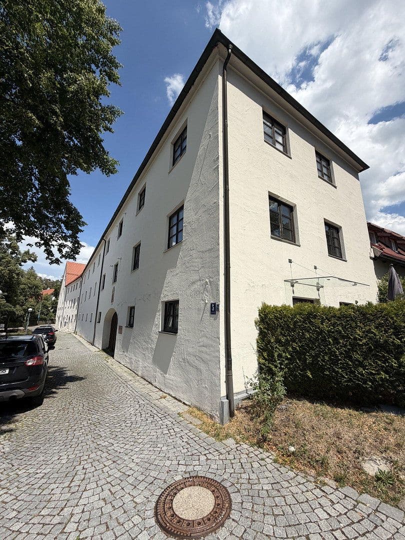 Predaj bytu 3-izbový 100 m², Franziskanerplatz 5, Kempten (Allgäu), Bavorsko Predaj bytu 3-izbový 100 m², Franziskanerplatz 5, Kempten (Allgäu), Bavorsko