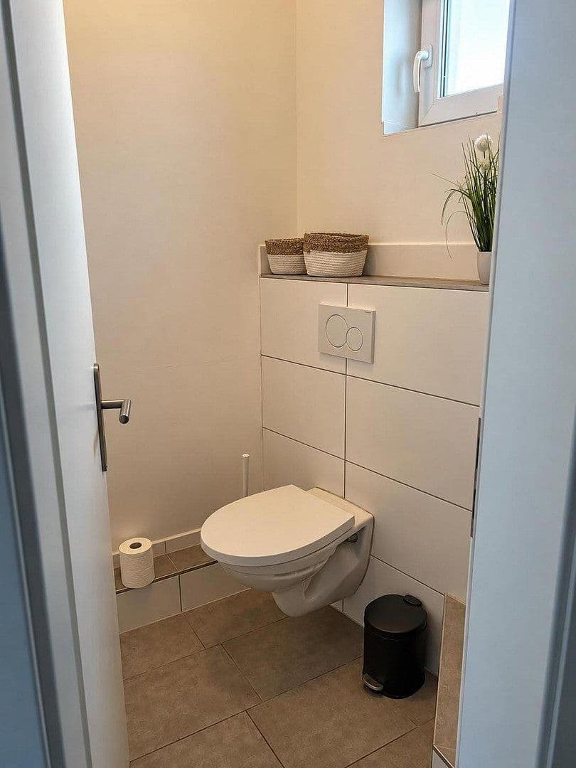 Prenájom bytu 5-izbový 89 m², Heusenstamm, Hesensko Prenájom bytu 5-izbový 89 m², Heusenstamm, Hesensko