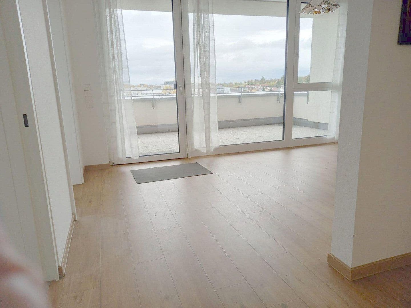 Prenájom bytu 2-izbový 47 m², Tamm, Bádensko-Wurttembersko Prenájom bytu 2-izbový 47 m², Tamm, Bádensko-Wurttembersko