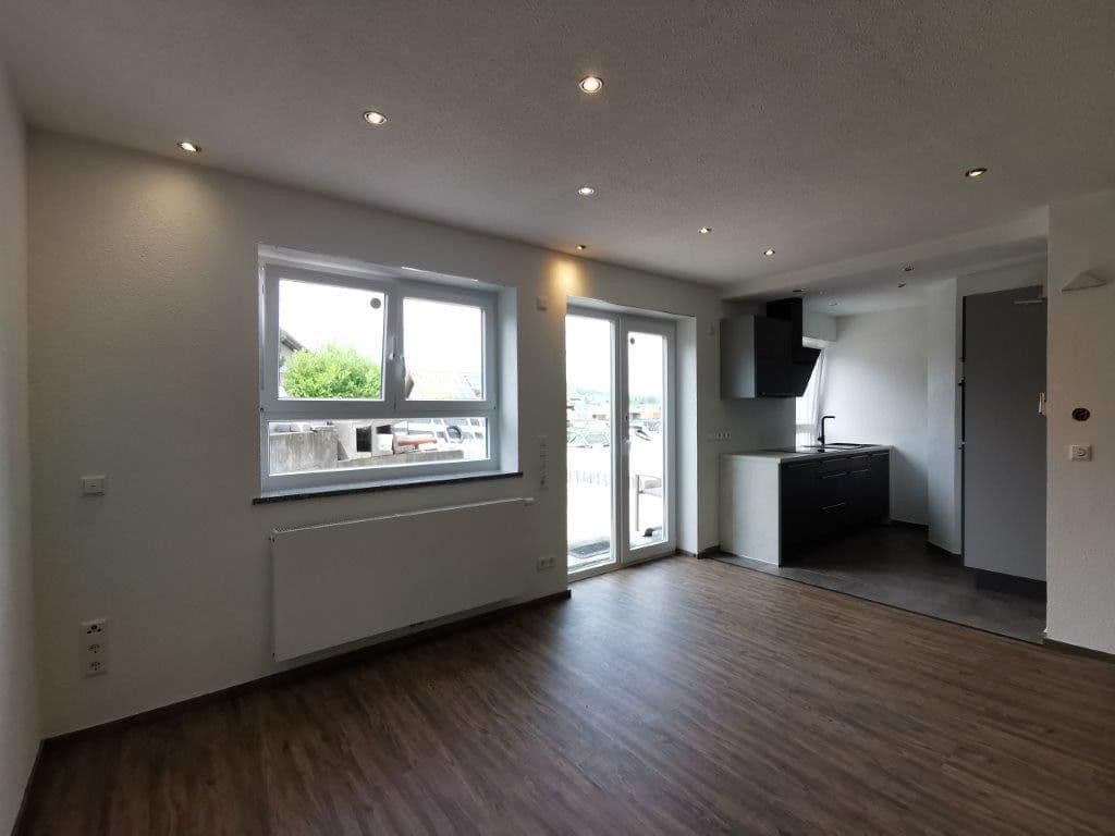 Predaj domu 177 m², pozemok 600 m², In den Birken 13, Oberotterbach, Porýnie-Falcko Predaj domu 177 m², pozemok 600 m², In den Birken 13, Oberotterbach, Porýnie-Falcko