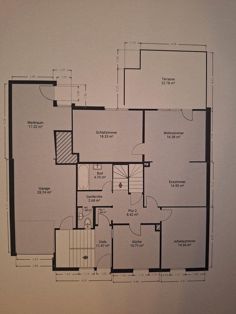 Predaj domu 219 m², pozemok 586 m², Wölfersheim, Hesensko Predaj domu 219 m², pozemok 586 m², Wölfersheim, Hesensko