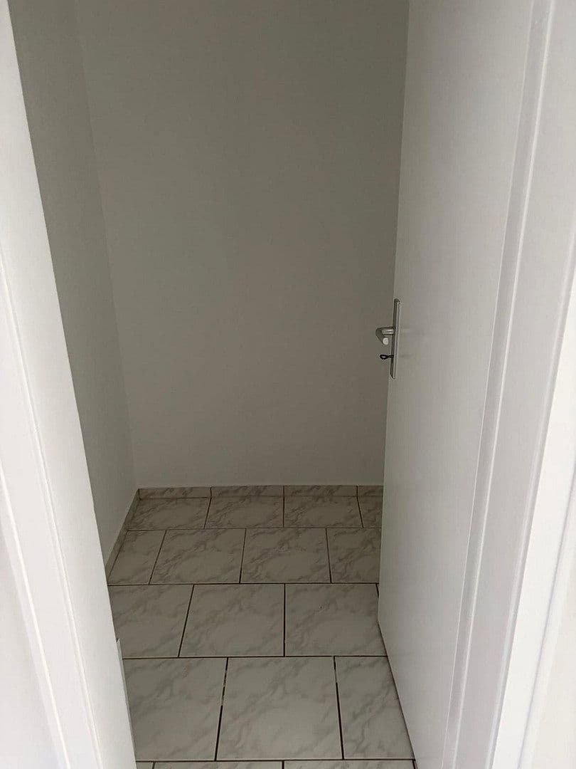 Prenájom bytu 2-izbový 64 m², Mannheim, Bádensko-Wurttembersko Prenájom bytu 2-izbový 64 m², Mannheim, Bádensko-Wurttembersko