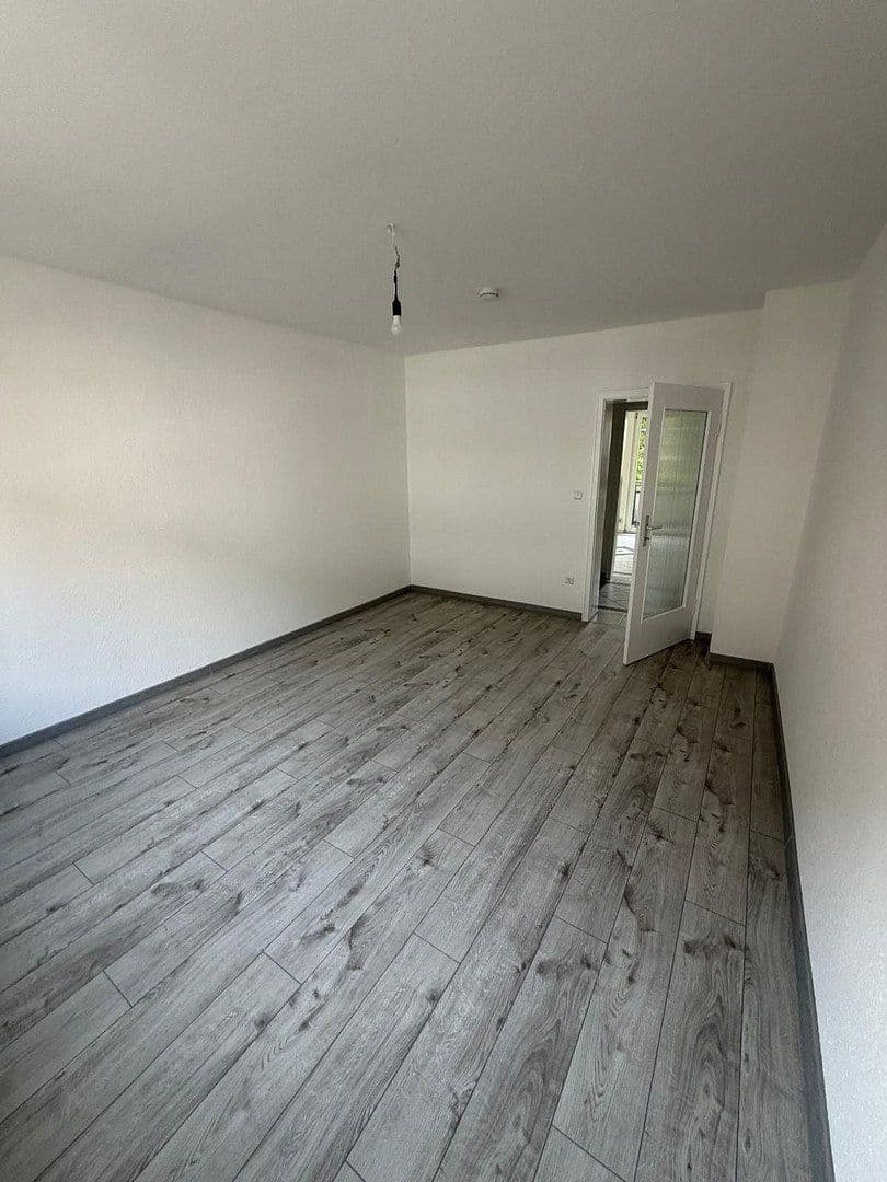 Prenájom bytu 2-izbový 64 m², Mannheim, Bádensko-Wurttembersko Prenájom bytu 2-izbový 64 m², Mannheim, Bádensko-Wurttembersko