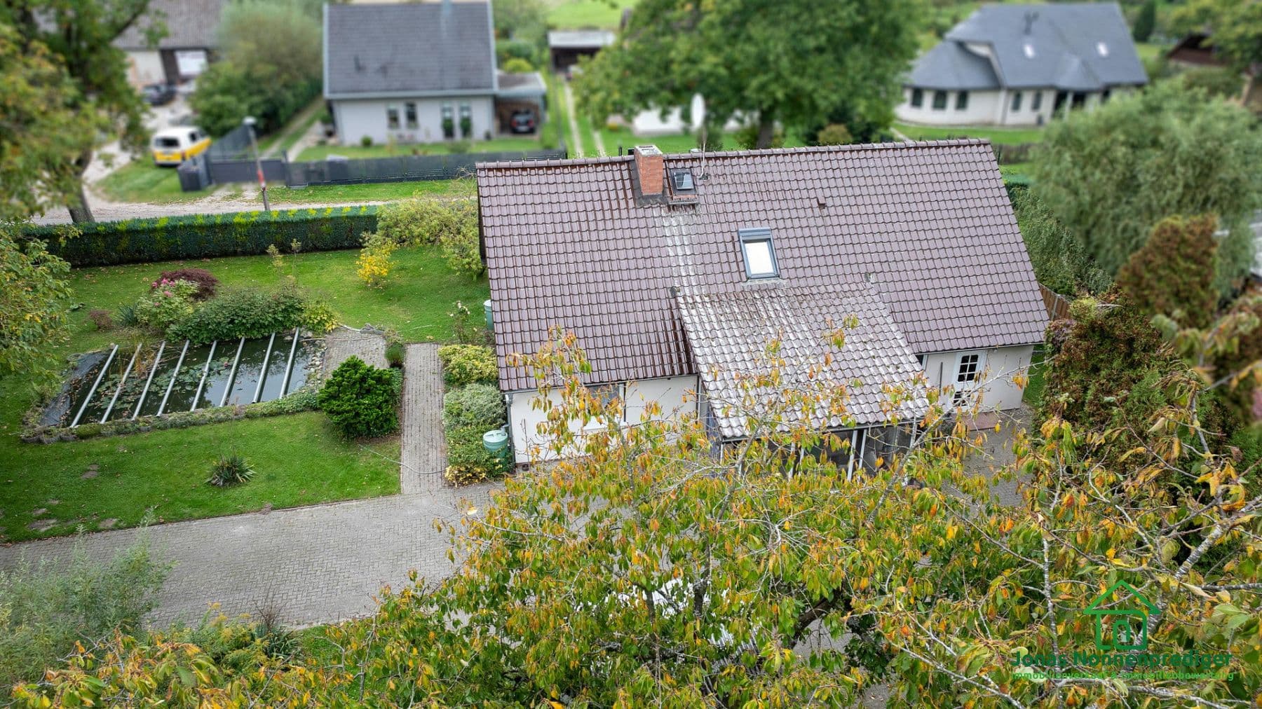 Predaj domu 135 m², pozemok 2.847 m², Trebbower Straße 8, Schwerin, Meklenbursko-Predpomoransko Predaj domu 135 m², pozemok 2.847 m², Trebbower Straße 8, Schwerin, Meklenbursko-Predpomoransko
