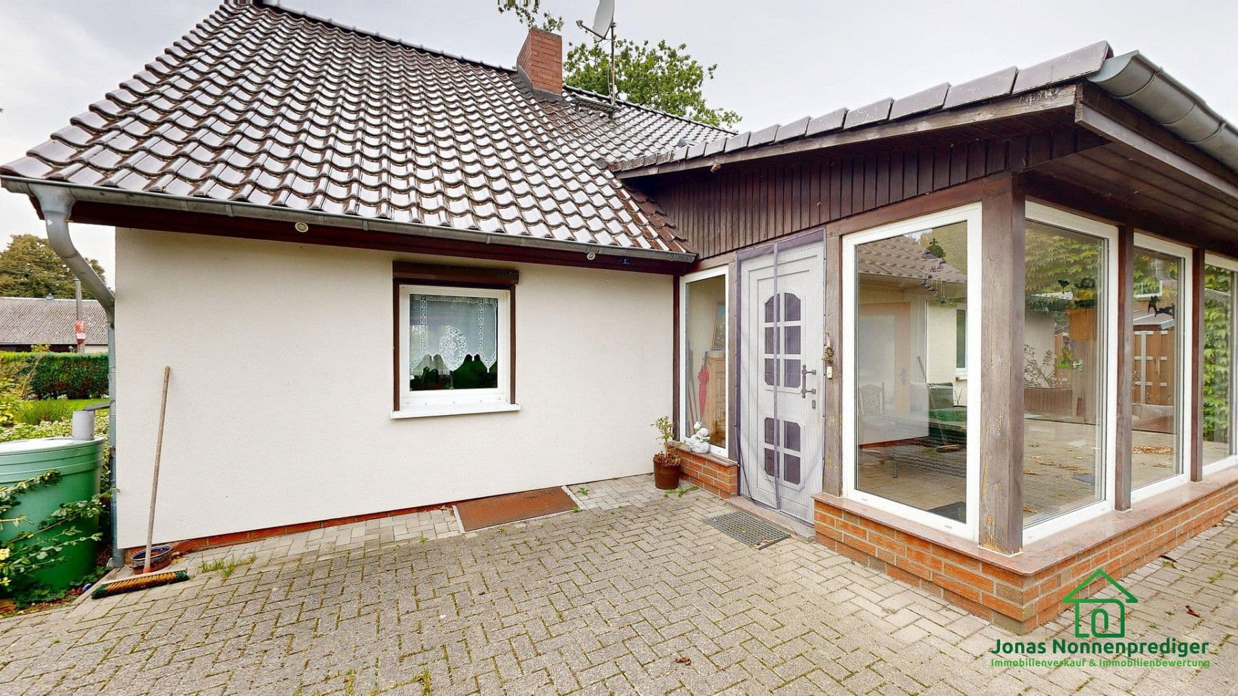 Predaj domu 135 m², pozemok 2.847 m², Trebbower Straße 8, Schwerin, Meklenbursko-Predpomoransko Predaj domu 135 m², pozemok 2.847 m², Trebbower Straße 8, Schwerin, Meklenbursko-Predpomoransko