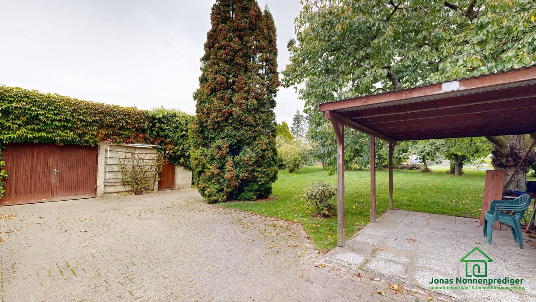 Predaj domu 135 m², pozemok 2.847 m², Trebbower Straße 8, Schwerin, Meklenbursko-Predpomoransko Predaj domu 135 m², pozemok 2.847 m², Trebbower Straße 8, Schwerin, Meklenbursko-Predpomoransko