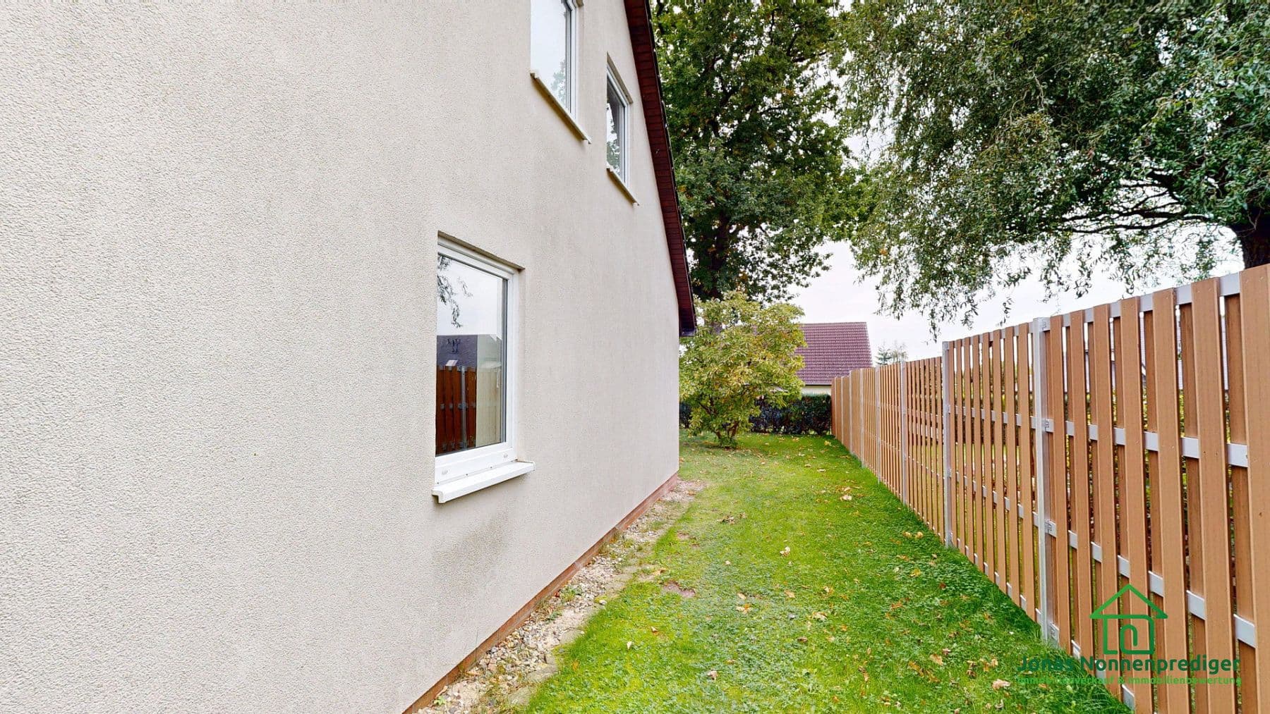 Predaj domu 135 m², pozemok 2.847 m², Trebbower Straße 8, Schwerin, Meklenbursko-Predpomoransko Predaj domu 135 m², pozemok 2.847 m², Trebbower Straße 8, Schwerin, Meklenbursko-Predpomoransko