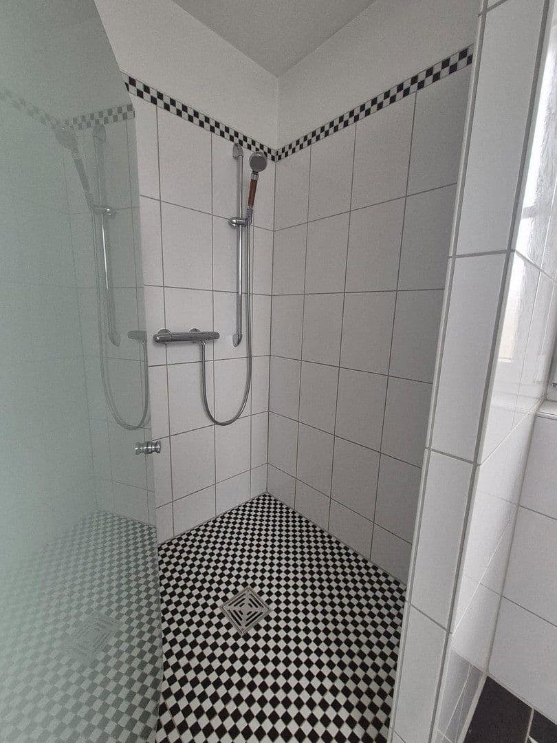 Predaj domu 160 m², pozemok 394 m², Alte Steigstraße 1, Bammental, Bádensko-Wurttembersko Predaj domu 160 m², pozemok 394 m², Alte Steigstraße 1, Bammental, Bádensko-Wurttembersko