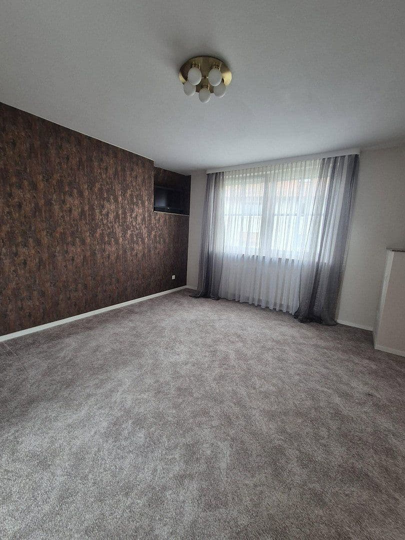 Predaj domu 160 m², pozemok 394 m², Alte Steigstraße 1, Bammental, Bádensko-Wurttembersko Predaj domu 160 m², pozemok 394 m², Alte Steigstraße 1, Bammental, Bádensko-Wurttembersko
