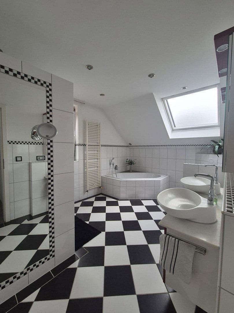 Predaj domu 160 m², pozemok 394 m², Alte Steigstraße 1, Bammental, Bádensko-Wurttembersko Predaj domu 160 m², pozemok 394 m², Alte Steigstraße 1, Bammental, Bádensko-Wurttembersko
