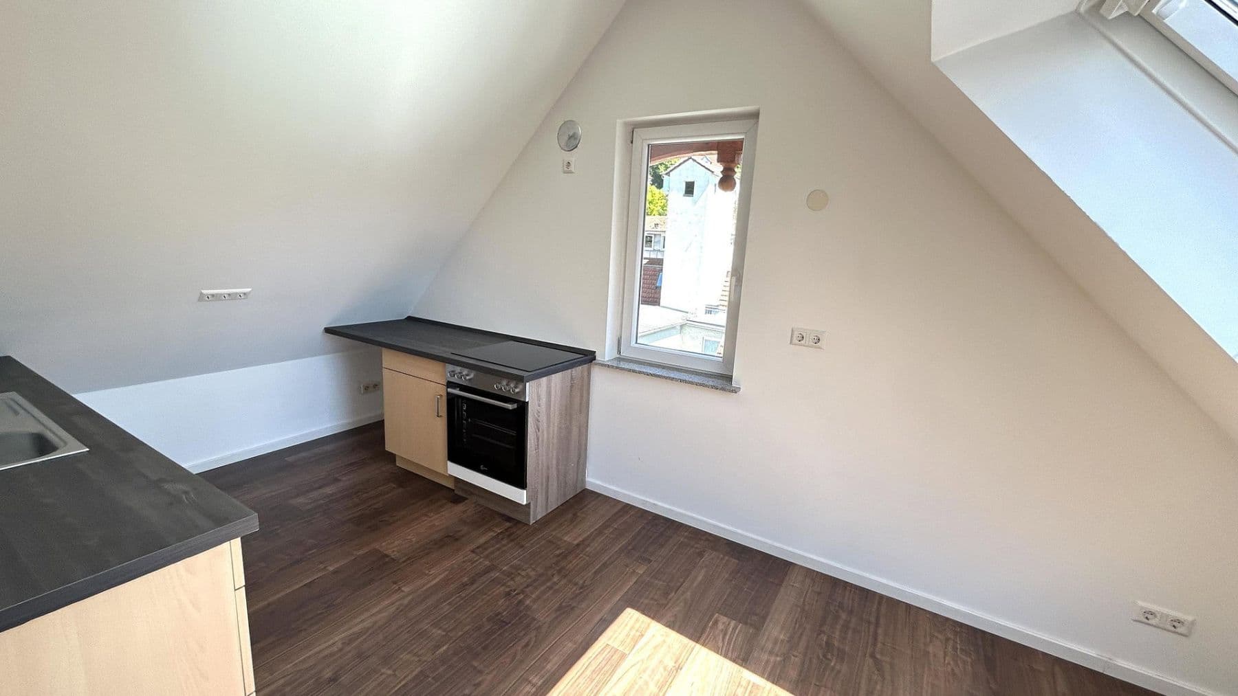 Predaj bytu 2-izbový 49 m², Mittlere Beutau 69, Esslingen am Neckar, Bádensko-Wurttembersko Predaj bytu 2-izbový 49 m², Mittlere Beutau 69, Esslingen am Neckar, Bádensko-Wurttembersko