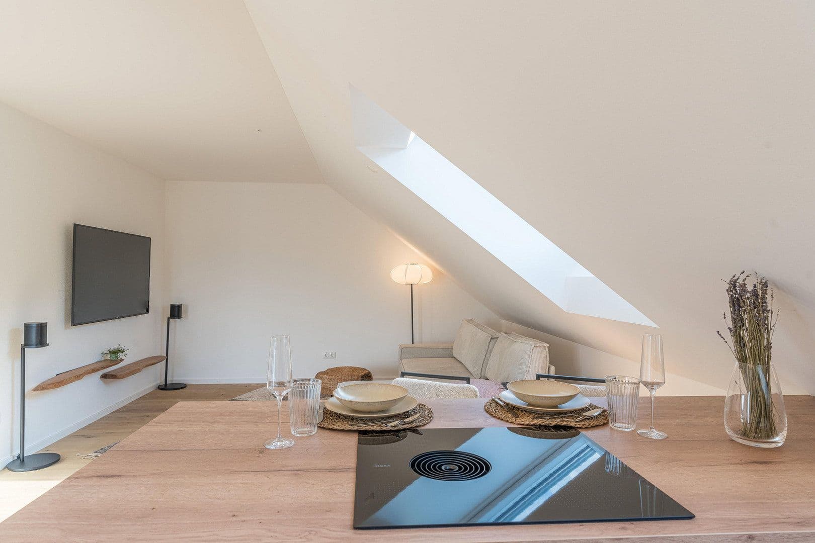 Prenájom bytu 2-izbový 65 m², Nelkenweg 10, Freising, Bavorsko Prenájom bytu 2-izbový 65 m², Nelkenweg 10, Freising, Bavorsko