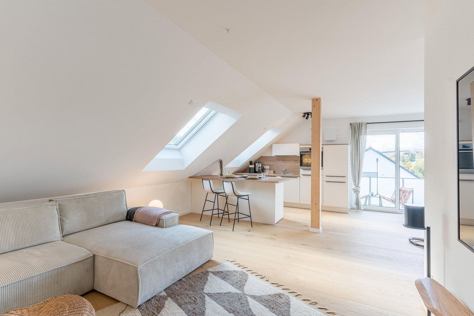 Prenájom bytu 2-izbový 65 m², Nelkenweg 10, Freising, Bavorsko Prenájom bytu 2-izbový 65 m², Nelkenweg 10, Freising, Bavorsko