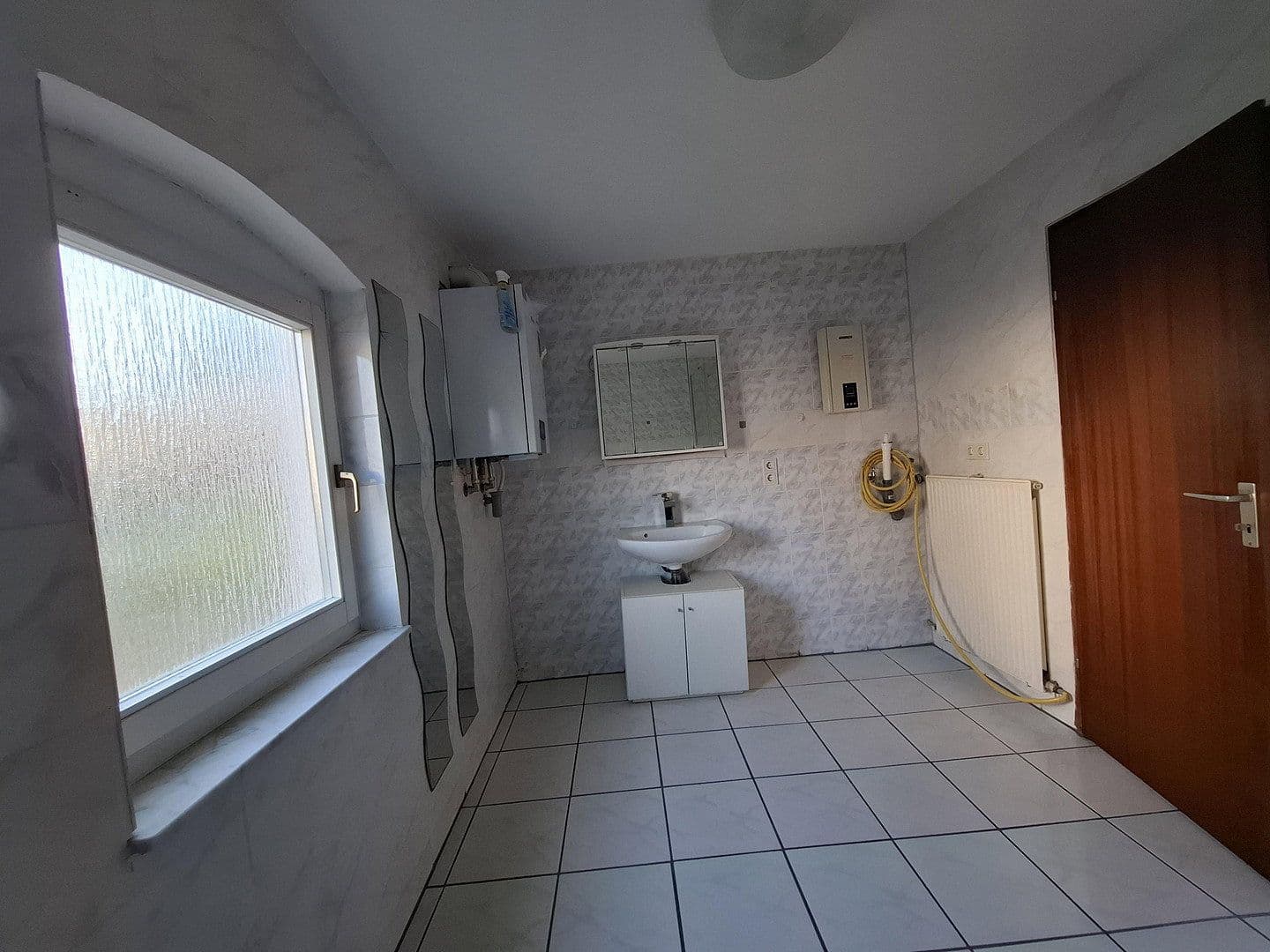 Prenájom bytu 1-izbový 42 m², Burglahr, Porýnie-Falcko Prenájom bytu 1-izbový 42 m², Burglahr, Porýnie-Falcko