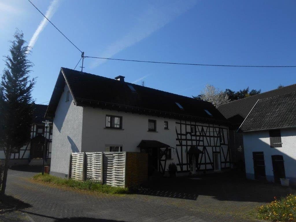 Prenájom bytu 1-izbový 42 m², Burglahr, Porýnie-Falcko Prenájom bytu 1-izbový 42 m², Burglahr, Porýnie-Falcko
