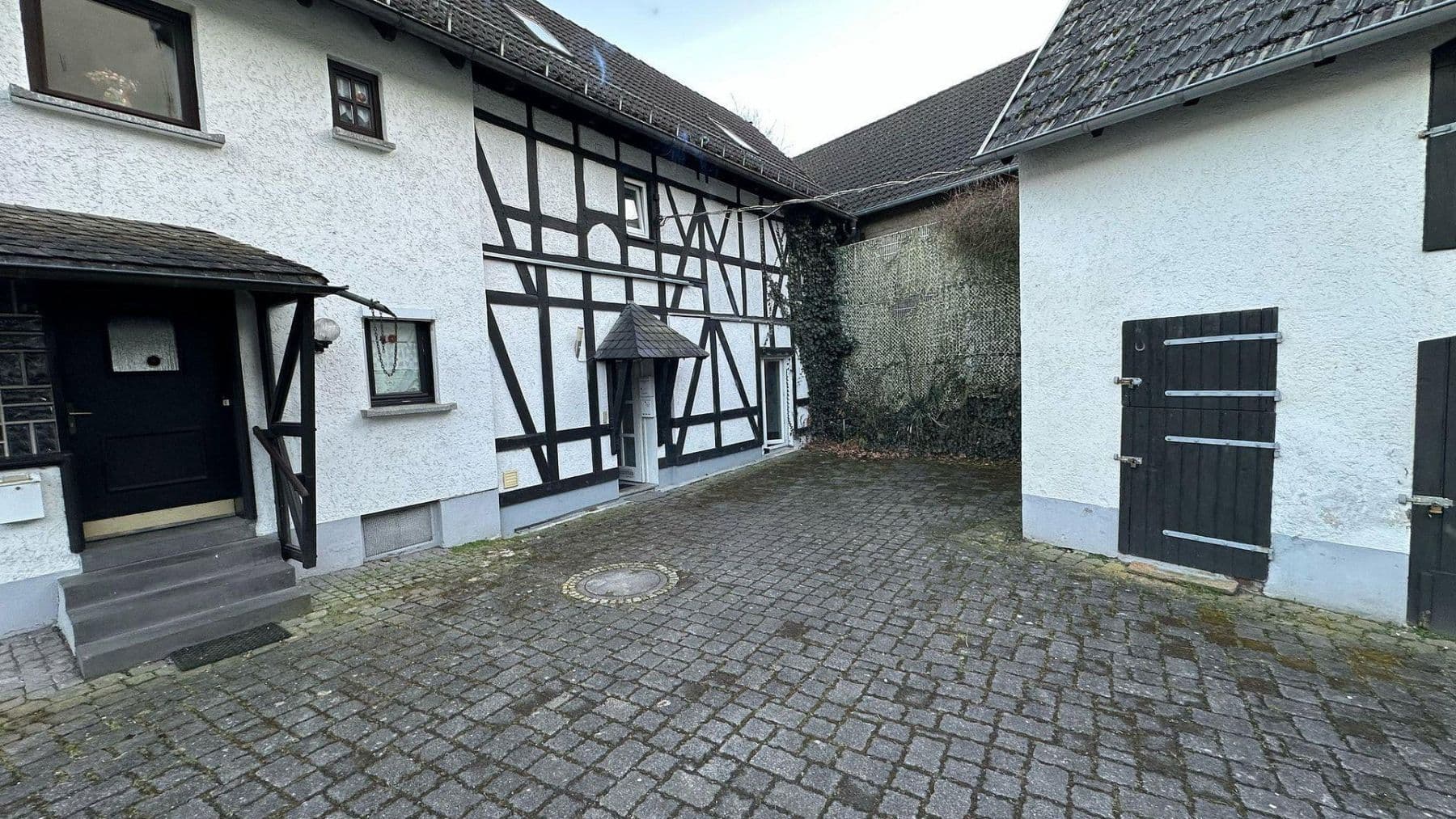 Prenájom bytu 1-izbový 42 m², Burglahr, Porýnie-Falcko Prenájom bytu 1-izbový 42 m², Burglahr, Porýnie-Falcko
