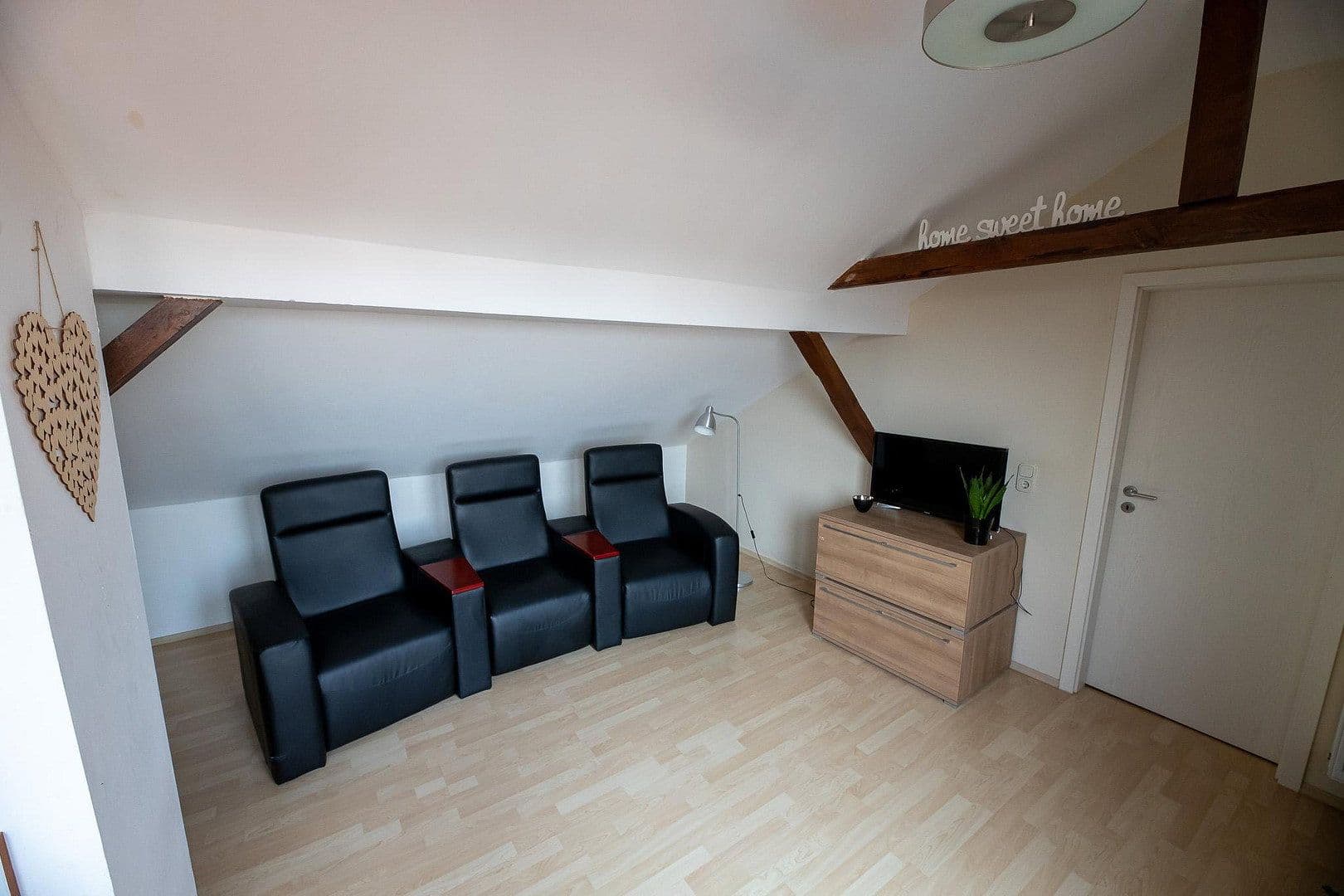 Predaj bytu 5-izbový 145 m², Ludwigshafen am Rhein, Porýnie-Falcko Predaj bytu 5-izbový 145 m², Ludwigshafen am Rhein, Porýnie-Falcko
